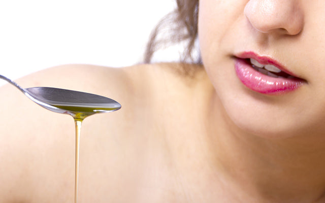 Oil Pulling And Its Amazing Benefits For Your Skin