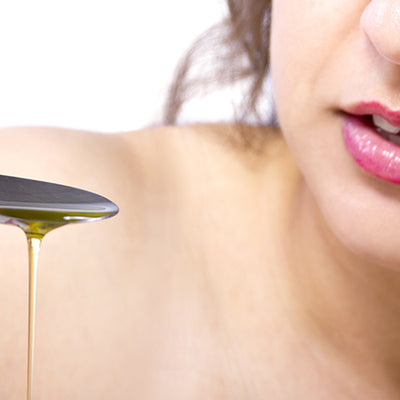 Oil Pulling And Its Amazing Benefits For Your Skin