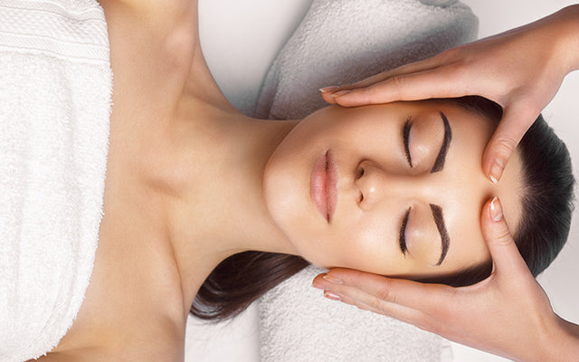 How To Do Facial Massage Step-By-Step & What Are Its Benefits?