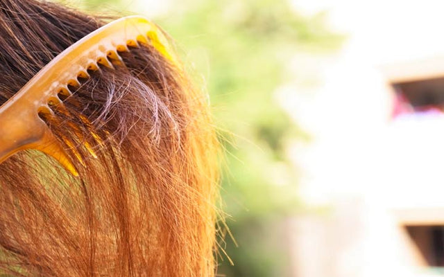 6 Ways to get rid of frizzy hair in 5 minutes | Be Beautiful India