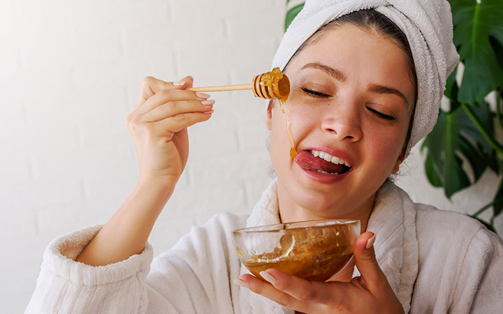 How To Use Honey For Glowing Skin?