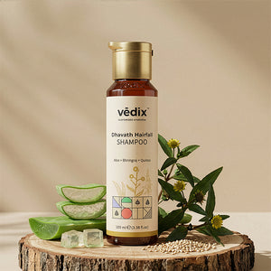 Dhavath Shampoo With Bhringraj & Aloe Vera
